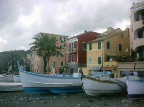 Xtrallusion photo gallery of Italy. Photos, pictures, images and photographs of the Italian Rivieras, the Italian Lakes, the Italian Alps, the Cinque Terre, the Amalfi coast and some of the most beautiful corners of Italy. Plus photos of Italian cities such as Pisa, Milan, Genoa and Rome.